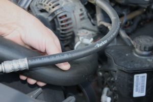4 Ways to Tell Your Car Needs Maintenance Without a Costly Mechanic Visit